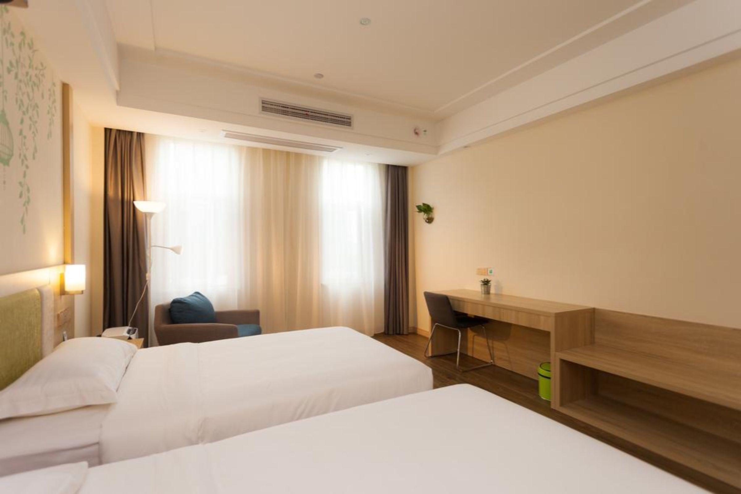 Ibis Styles Nantong Development Zone Shimao Plaza Hotel Екстериор снимка