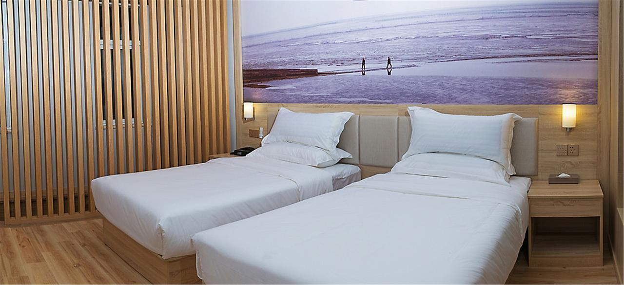 Ibis Styles Nantong Development Zone Shimao Plaza Hotel Екстериор снимка