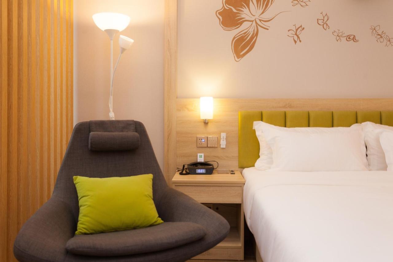 Ibis Styles Nantong Development Zone Shimao Plaza Hotel Екстериор снимка